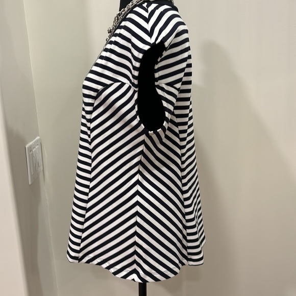 Cabi Illusion Tee - size M - Picture 4 of 5